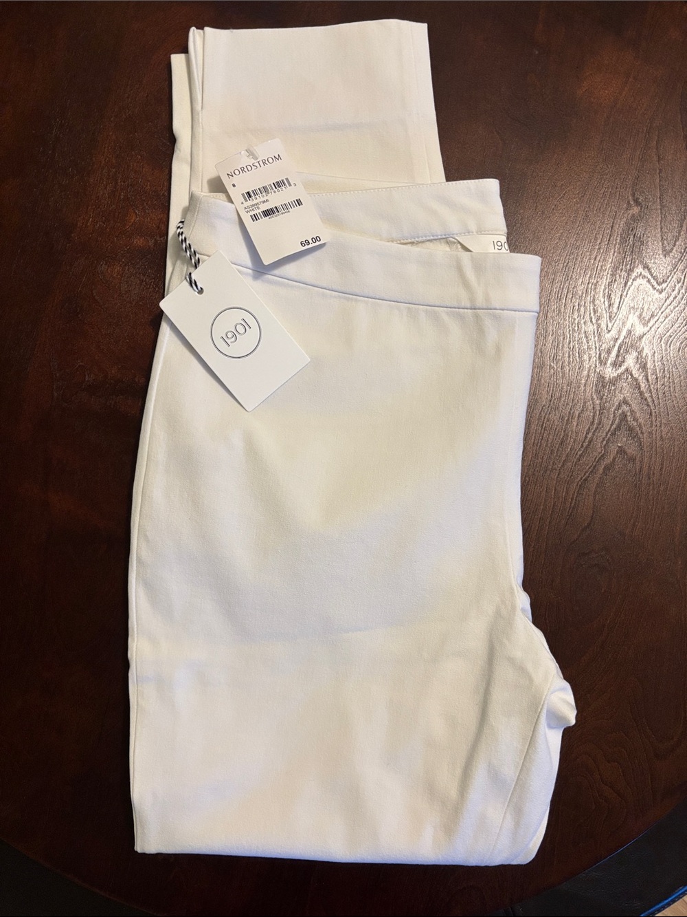 1901 White Cropped Ankle Pants